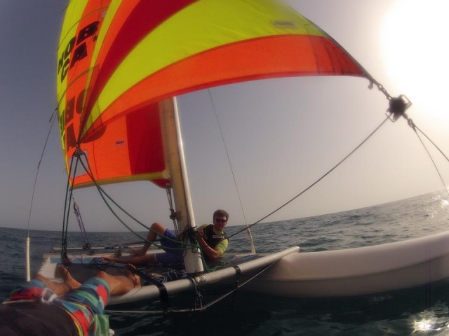 nuestro catamaran en pleno mar